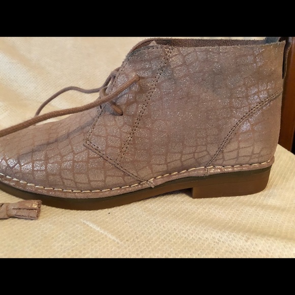 Silver Animal Print Hush Puppie shoes - Picture 3 of 5